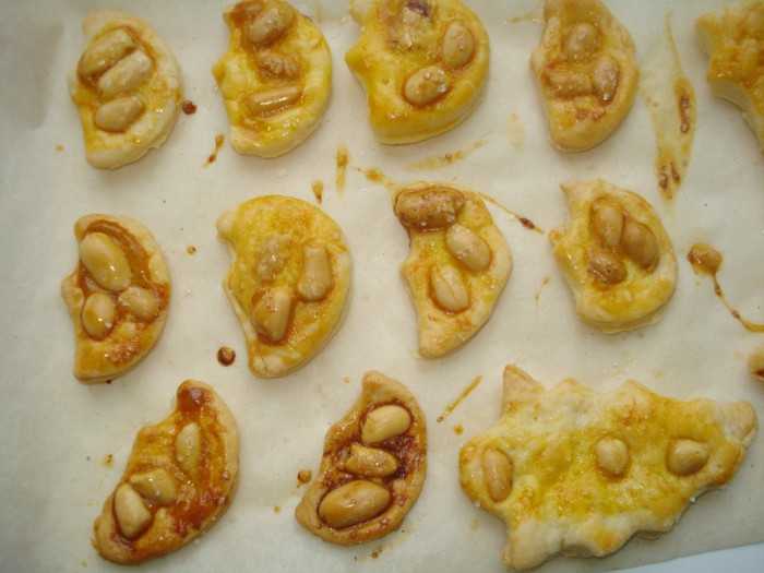 Печенье из слоеного теста: рецепты с фото простые и вкусные