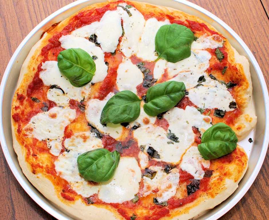 Как приготовить настоящую неаполитанскую пиццу?