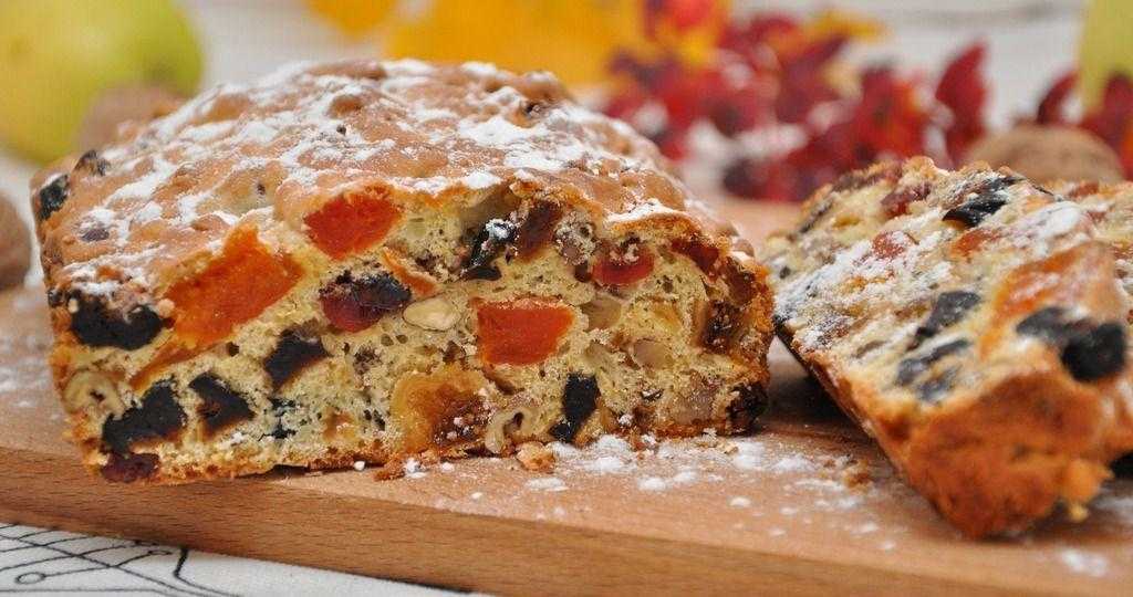 Пирог с орехами - рецепты с сухофруктами, изюмом, яблоками и сгущенкой