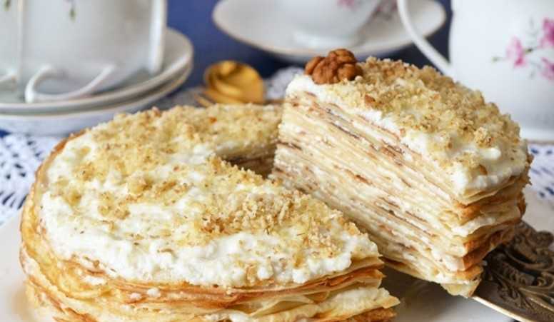 Блинный торт со сметанным кремом – 16 рецептов