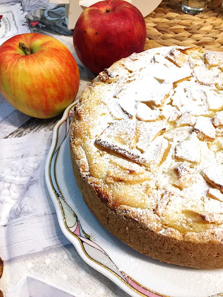 Цветаевский пирог с яблоками и сметаной рецепт с фото - 1000.menu