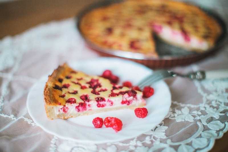 Пирог с малиной – 6 рецептов вкусного приготовления