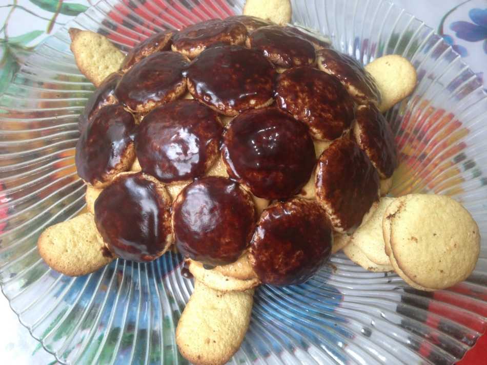 Два простых и вкусных рецепта торта «черепаха» со сметаной и сгущенкой