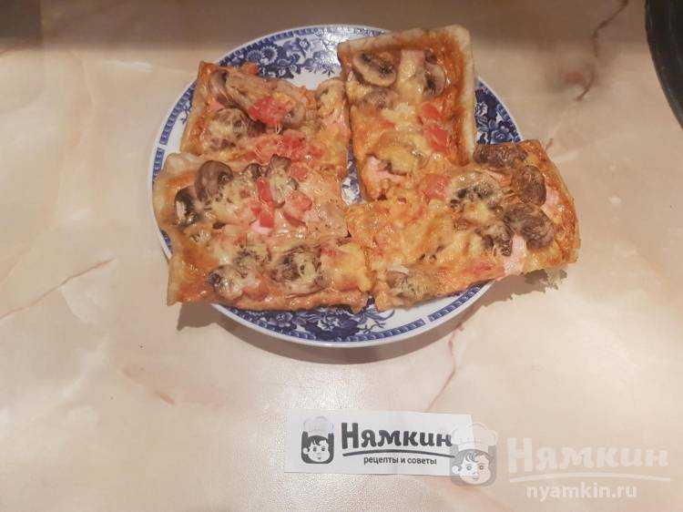 Пицца с копченой колбасой, помидорами, грибами и орегано рецепт с фото пошагово - 1000.menu