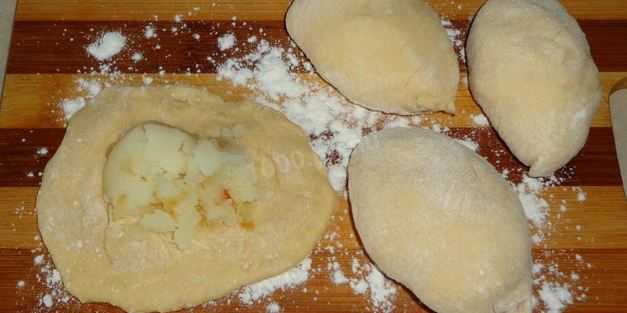 Пирожки на картофельном отваре - пошаговый рецепт приготовления с фото
