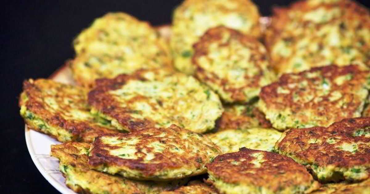 Оладьи из кабачков — 12 самых вкусных рецептов