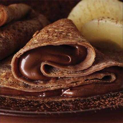 Шоколадные блины на воде - 16 пошаговых фото в рецепте