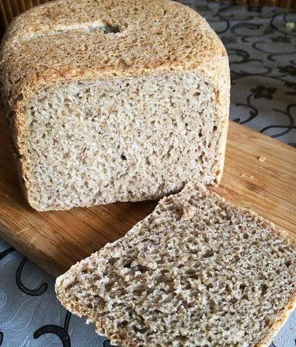 Хлеб из цельнозерновой муки без кефира. Хлеб бездрожжевой льняной. Хлеб из цельнозерновой муки в хлебопечке. Хлеб в хлебопечке с цельнозерновой мукой. Хлеб из пшеничной цельнозерновой муки.
