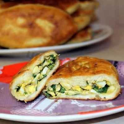 Невероятное тесто! самые вкусные пирожки с яйцом и зелёным луком в духовке — пошаговый рецепт с видео