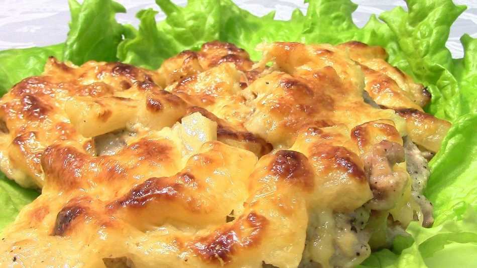 Пирог с картофелем и грибами дрожжевой рецепт с фото пошагово - 1000.menu