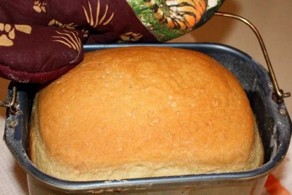 Видео рецепт хлебопечки. Хлеб в хлебопечке. Домашний хлеб вхлеюопечке. Домашний хлеб в хлебопечке. Домашний хлеб из хлебопечки.