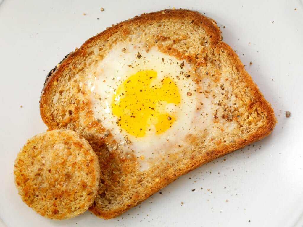 Гренки с яйцом и сыром — пошаговый рецепт с фото
