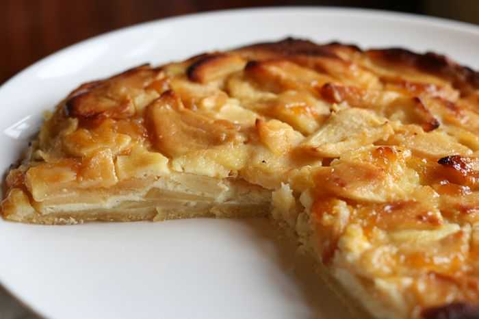 Французский яблочный пирог невидимый: пошаговый рецепт