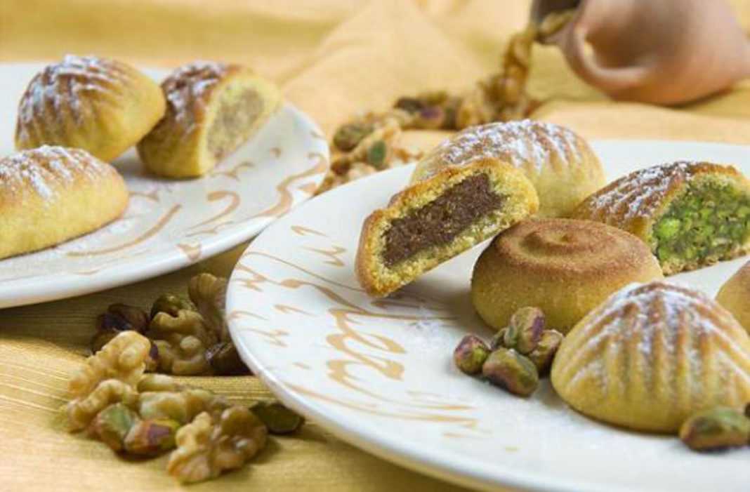 Маамуль. Печенье Маамуль. Маамуль арабское. Маамуль арабское печенье с финиками. Маамуль арабское печенье рецепт.