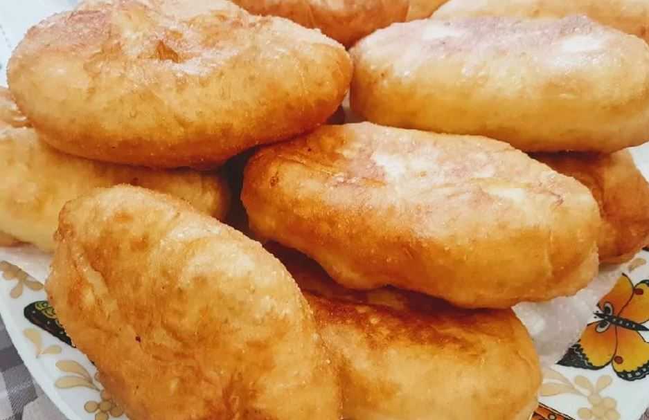 Жареные пирожки с картошкой – 5 рецептов на сковороде