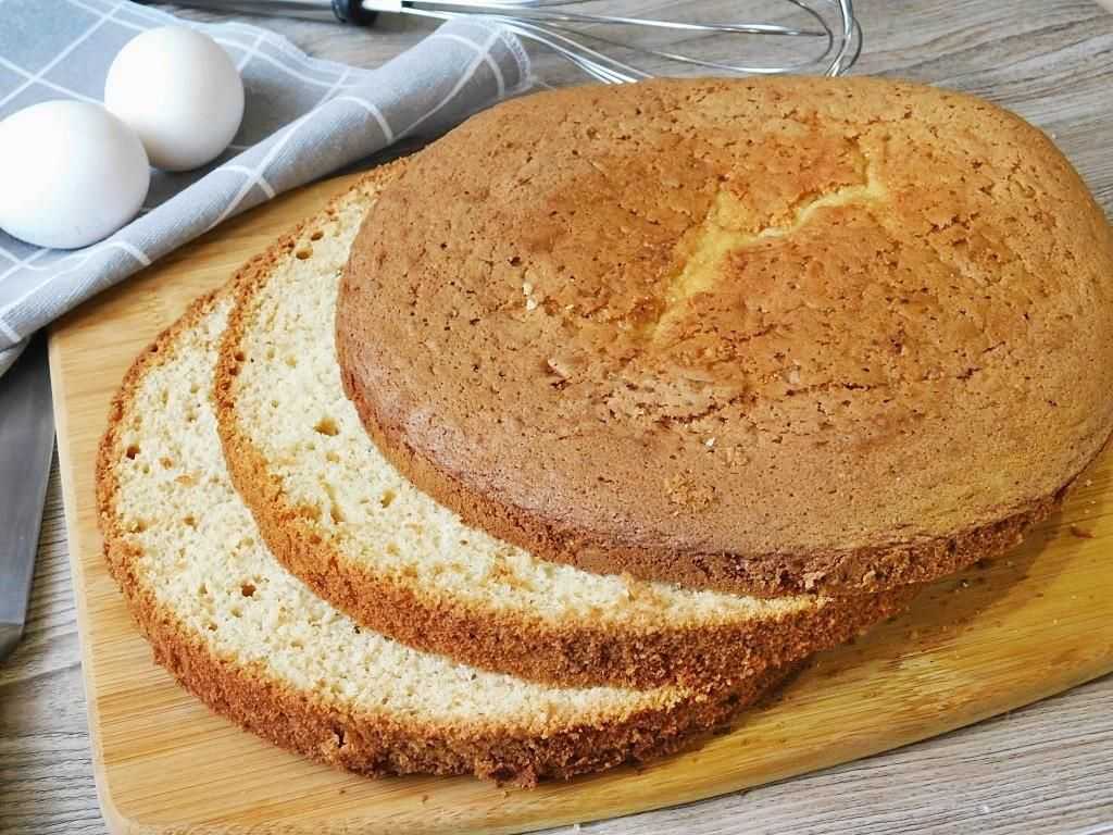 Пышный бисквит для торта: рецепт с фото пошагово