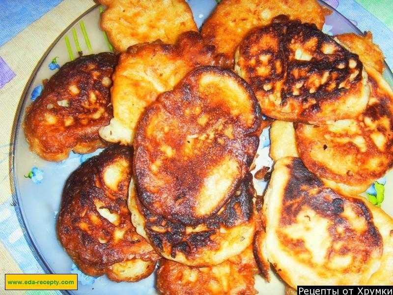 Оладьи из кабачков с сыром: с чесноком, с колбасой — 3 фото рецепта