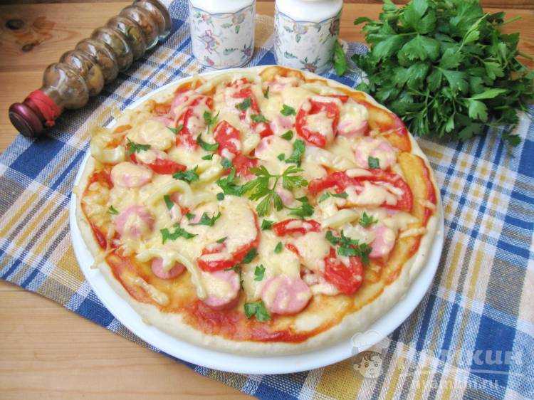 Пицца с сосисками и сыром рецепт с фото пошагово - 1000.menu