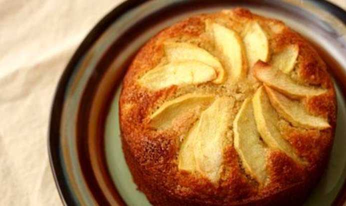 Пирог с яблоками на молоке — 11 вкусных рецептов