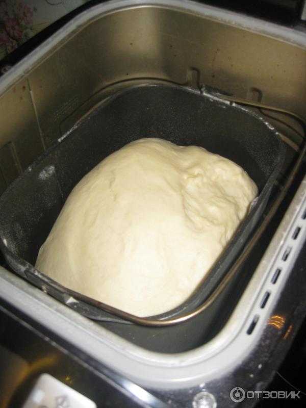 Постное дрожжевое тесто для пирогов в хлебопечке: рецепт с фото