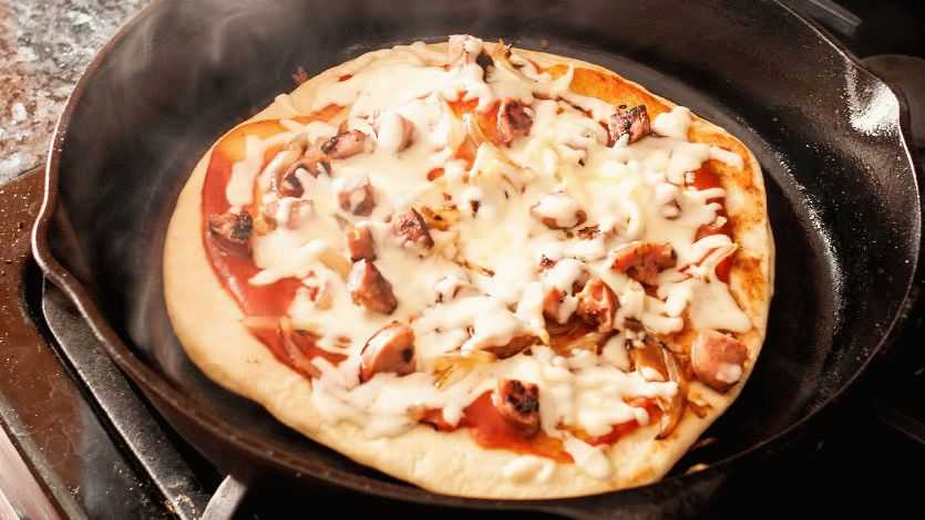 Вкусная быстрая пицца на сковороде за 10 минут рецепт 2019