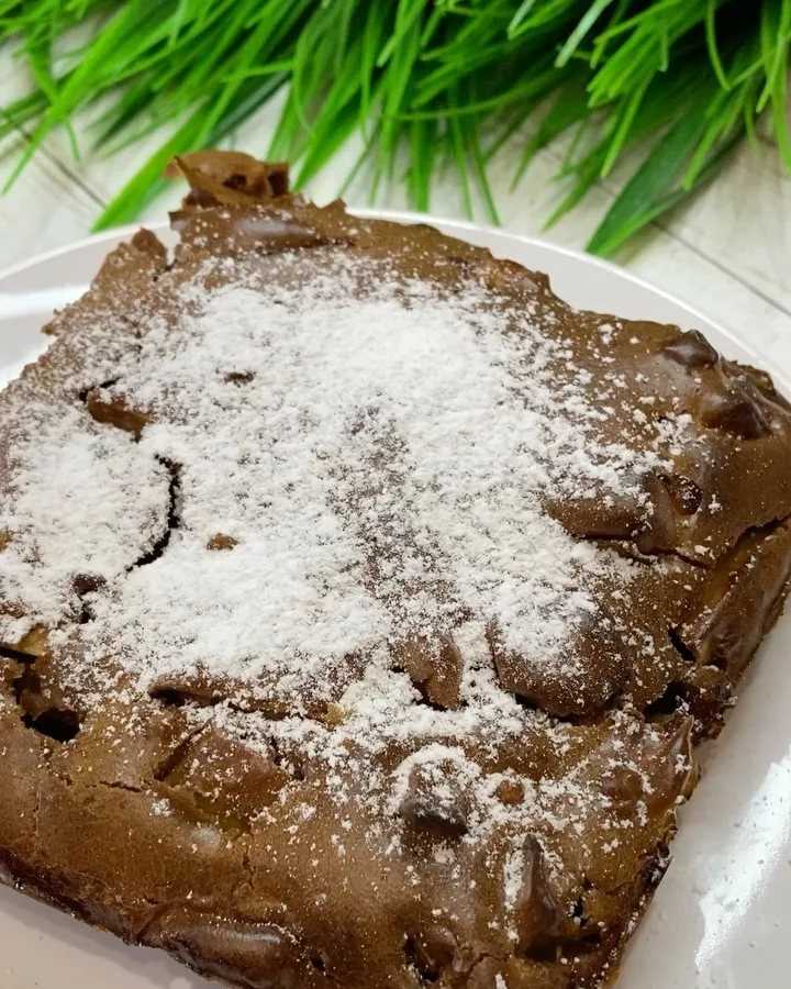 Шарлотка с ягодами