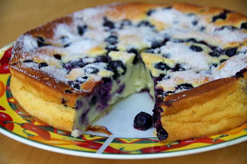 Пирог с голубикой рецепт с фото - 1000.menu