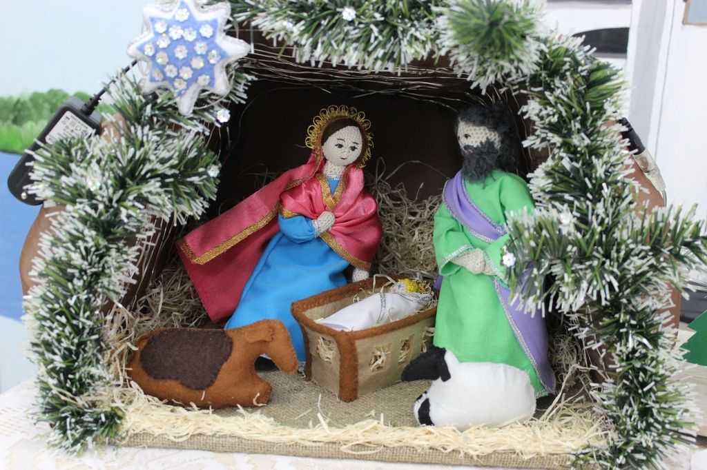 Рождественский вертеп своими руками: необычные идеи и советы как сделать кукольный театр на дому (105 фото и видео)
