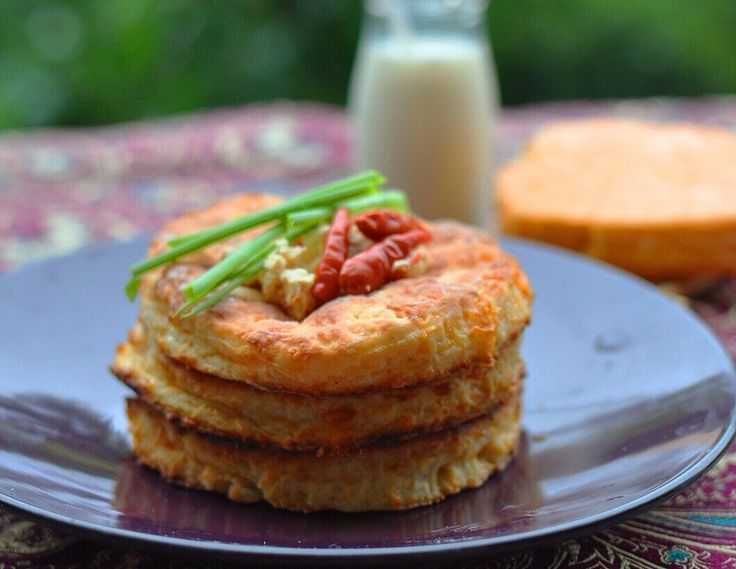 Хачапури с сыром в духовке: 8 классических рецептов