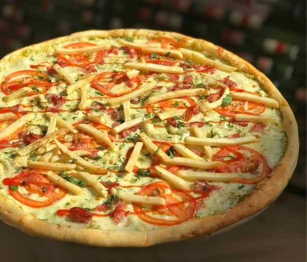 Пицца со сливочным соусом, крабовыми палочками и помидорами - страна мам