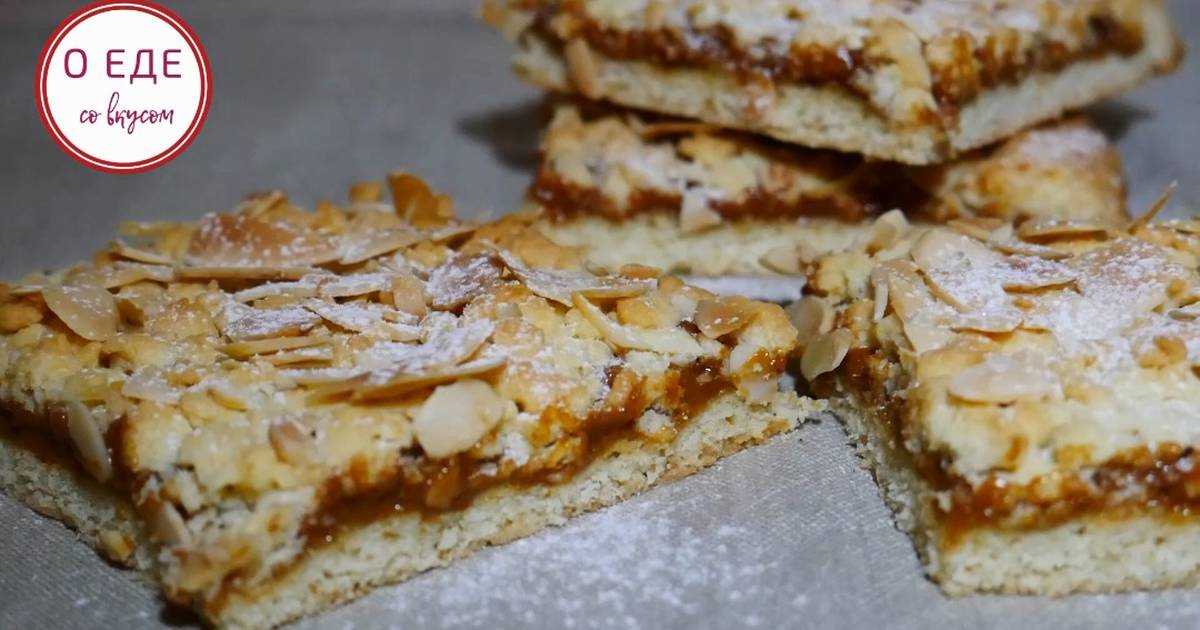 Пирог со сгущенкой и грецкими орехами - рецепт с фото