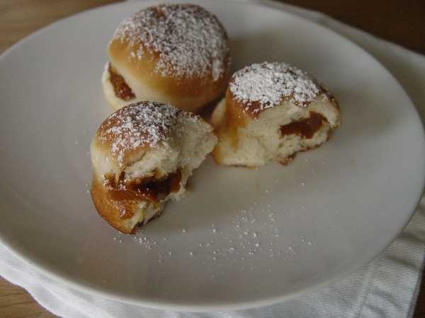 Пончики на сгущенке - пошаговый рецепт приготовления с фото