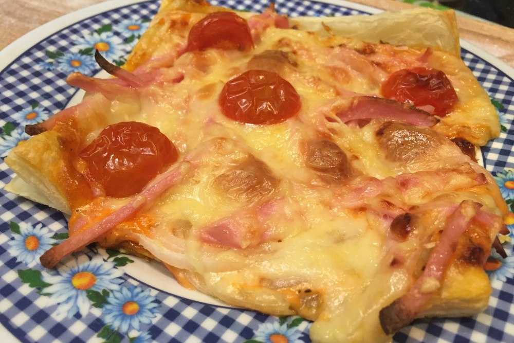 Сладкая пицца: 10 умопомрачительных рецептов (+ как приготовить тесто для пиццы)                16.11.2013