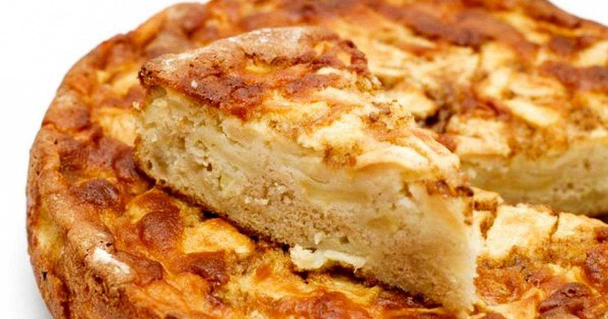 Шарлотка с яблоками на сковороде без духовки, рецепт