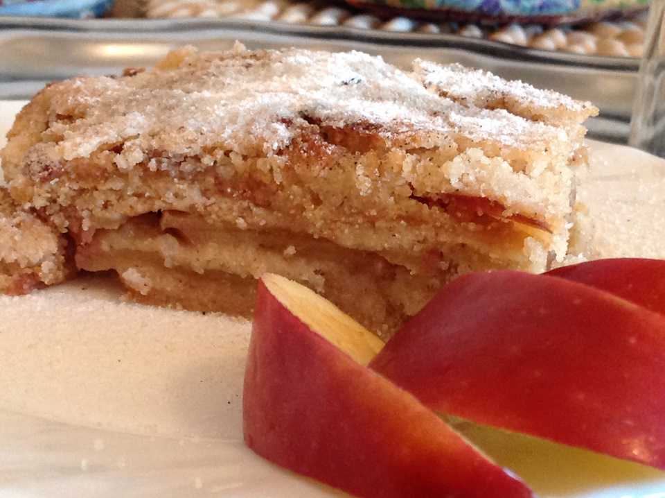 Насыпной пирог с яблоками - 5 рецептов приготовления
