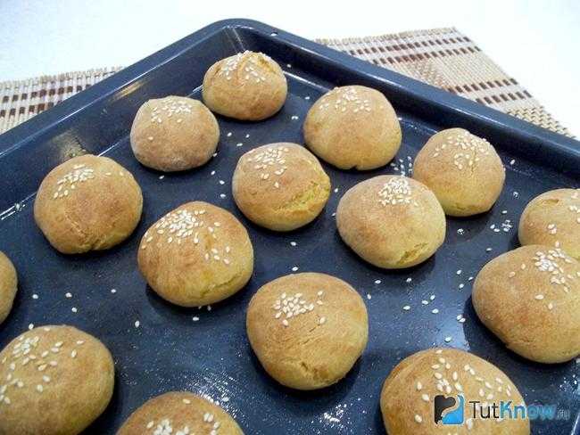 Булочки из дрожжевого теста в духовке - 10 вкусных и простых рецептов сладких, пышных булочек с фото пошагово