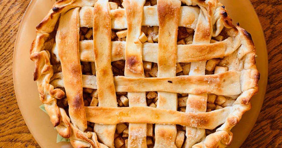 Пошаговый рецепт дрожжевого пирога с яблоками