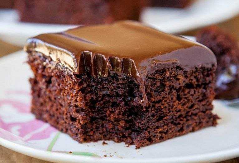 Влажный шоколадный торт рецепт с фото пошагово - 1000.menu