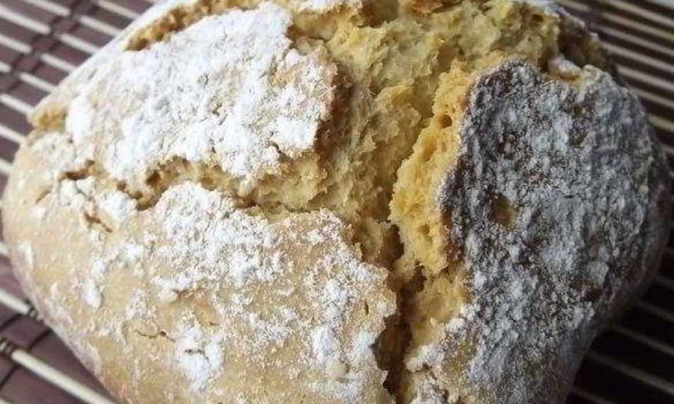Белый бездрожжевой хлеб на кефире в хлебопечке