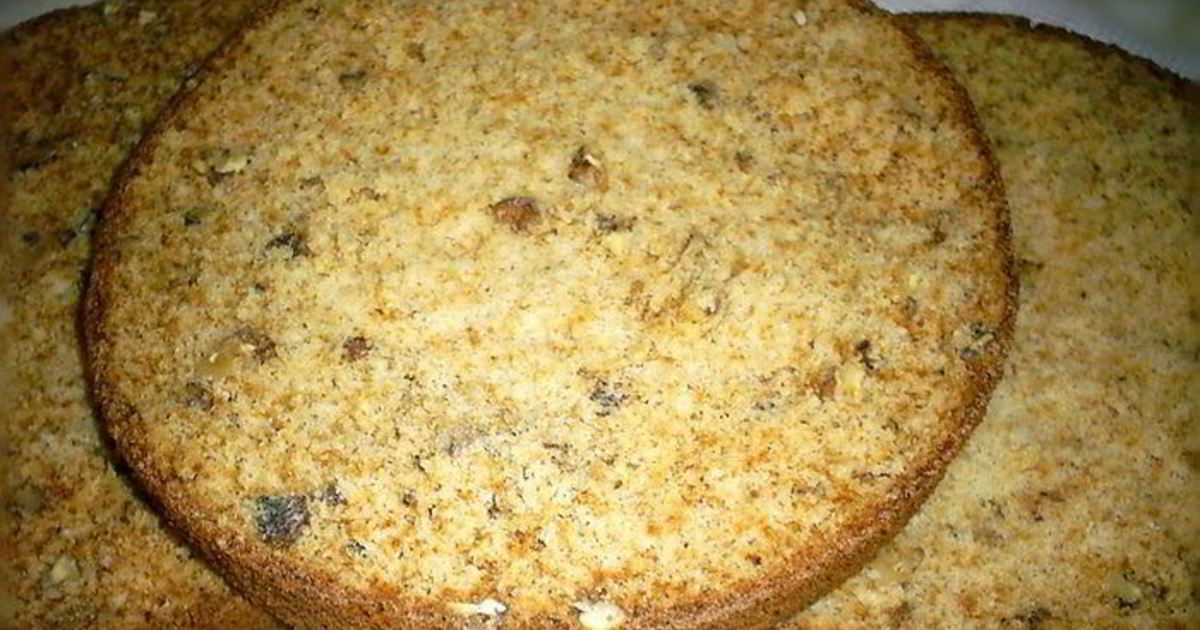 Бисквитный торт с вареной сгущенкой: 4 рецепта с фото