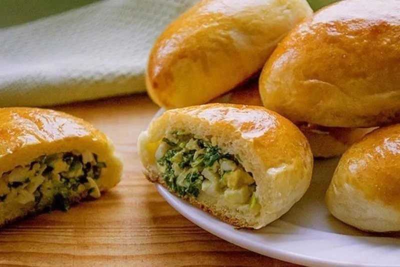 Жареные пирожки с рисом яйцом и зеленым луком рецепт с фото пошагово - 1000.menu