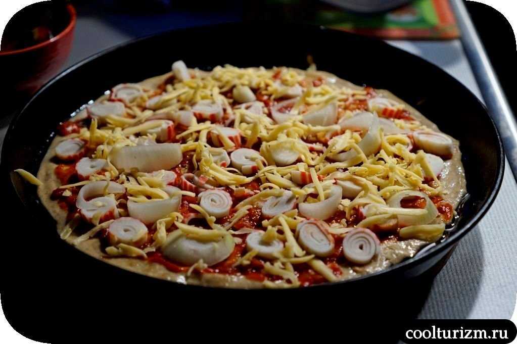 Пицца с крабовыми палочками: пошаговый рецепт с фото